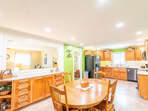 4th image of 219 Fairfield Dr