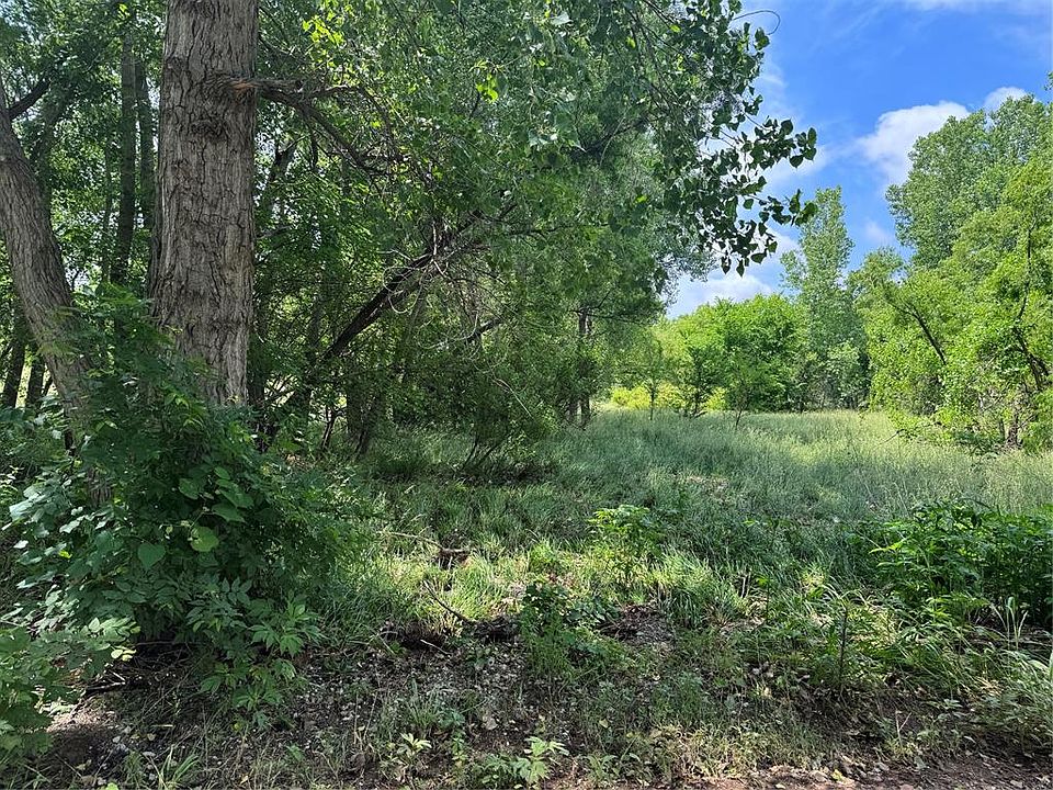 2nd image of 1462 Meadow View Ln Lot 42