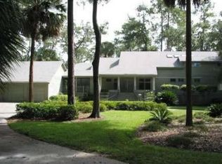 1 Crown Cove Ln, Savannah, GA 31411