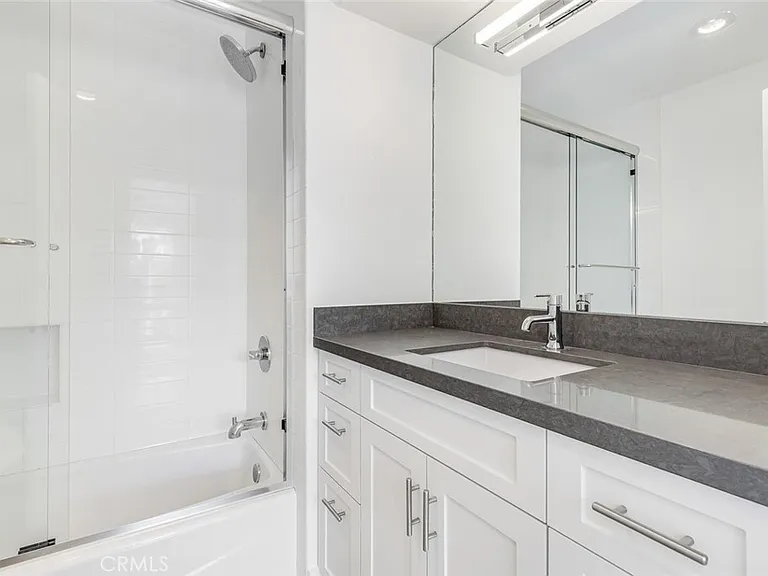 222 Old Newport Blvd — Photo 20