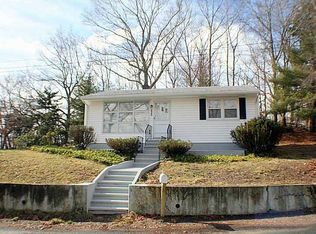 105 Doris Ave, Tiverton, RI 02878