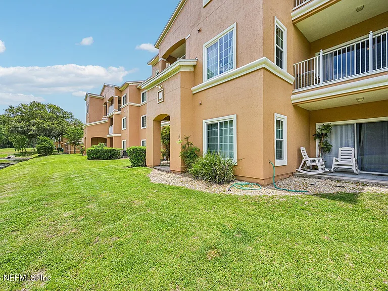 510 Florida Club Blvd #101 — Photo 34