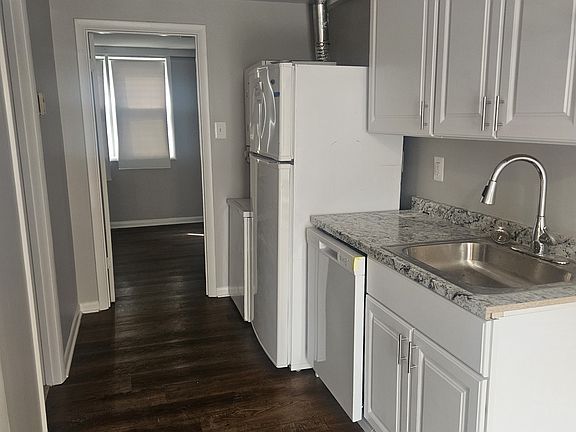 4th image of 145 Quailwood Pkwy #8
