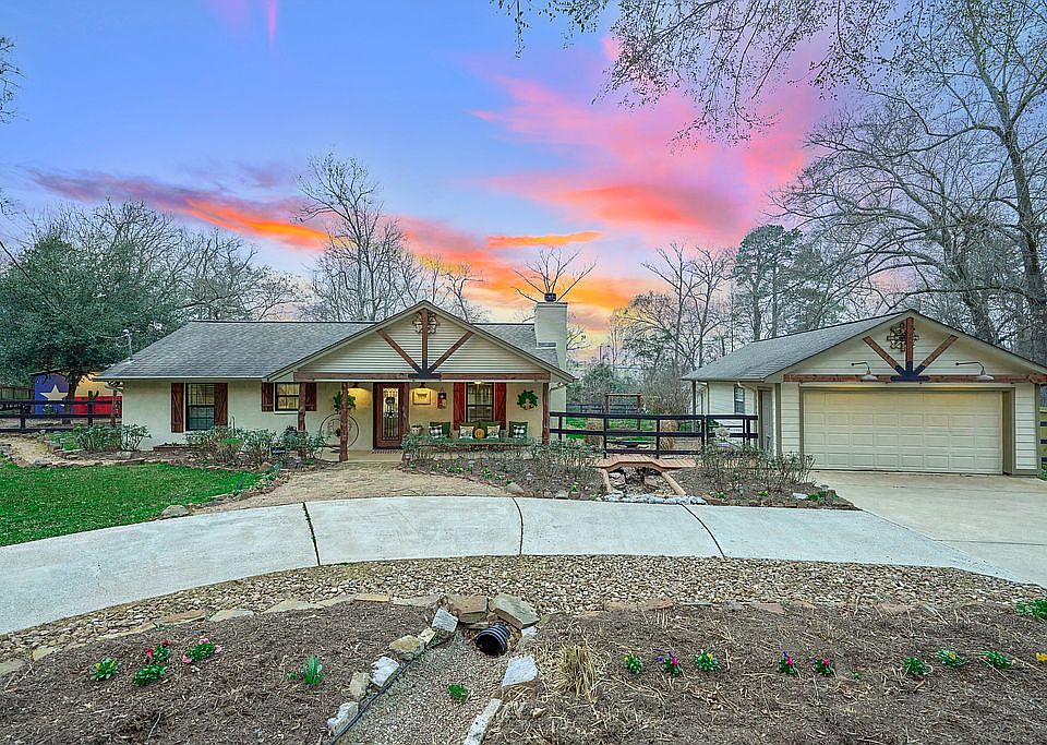 1st image of 13779 Woodland Manor Dr