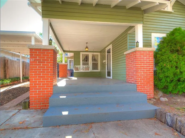 1516 NW 20th St — Photo 3