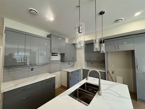 3rd image of 13 Leam Rd