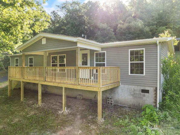 956 Cove Mountain Rd, Stanton, KY 40380