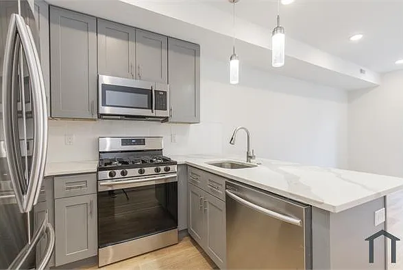 2410 W Master St #2 — Photo 10