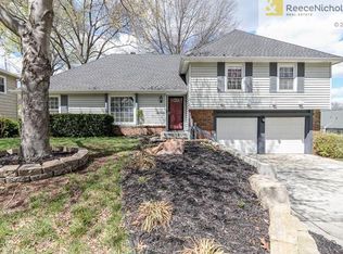 10506 W 97th Ter, Overland Park, KS 66214