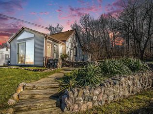 3882 Causeway Dr NE, Lowell, MI 49331