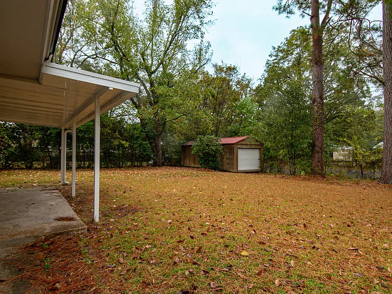 895 Greg Dr — Photo 8