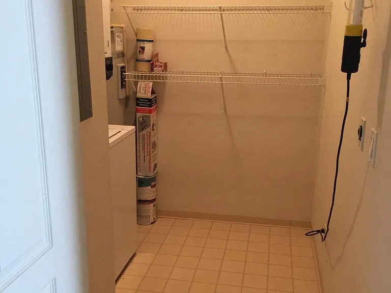 Pantry/Laundry Room