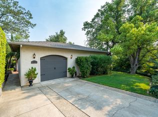 1050 Royal Oaks Dr, Redding, CA 96001