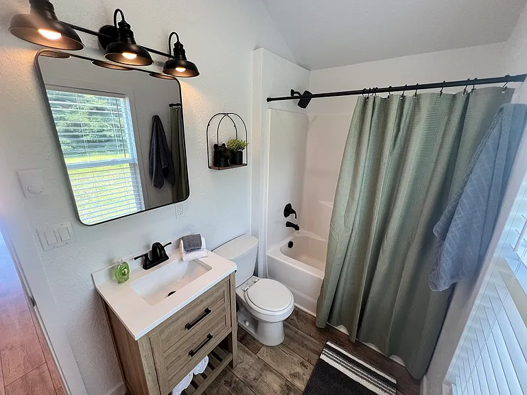 Bear bathroom