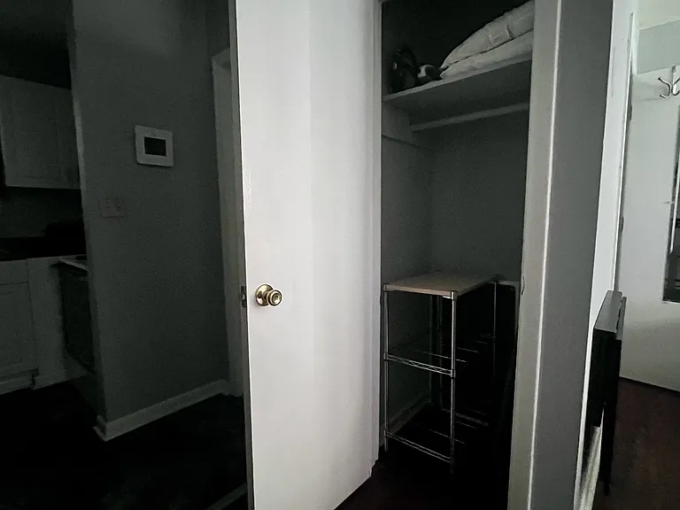 925 Boscobel St #3 — Photo 8