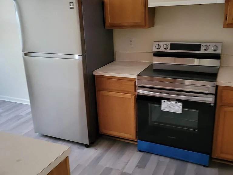 1 Pickering Ct #102 — Photo 8