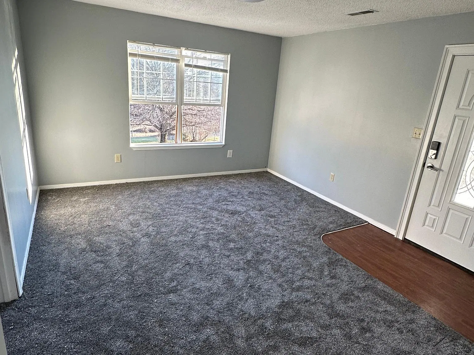 1 bed, 800 sqft, $850 — Photo 2