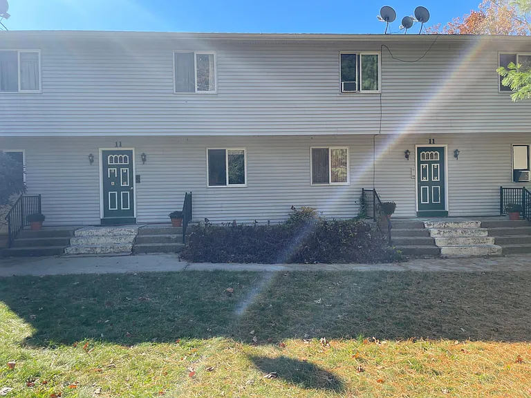 11 Platoz Dr #22 — Photo 8