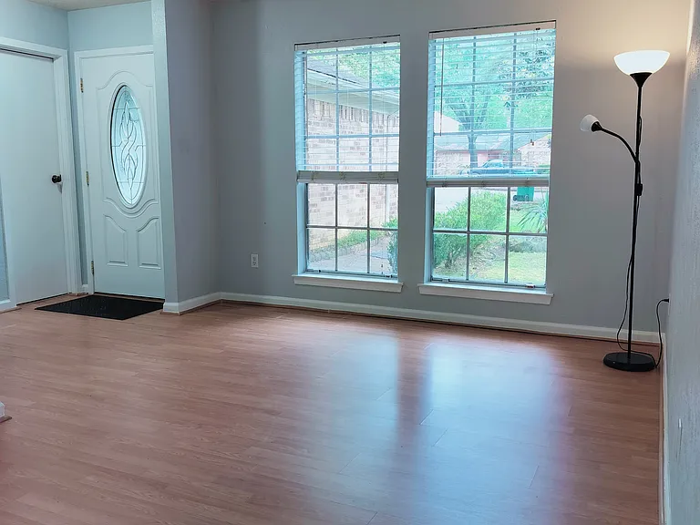 35 Dellforest Ct — Photo 4