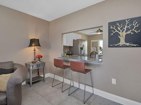 5th image of 1335 Mineo Dr APT H