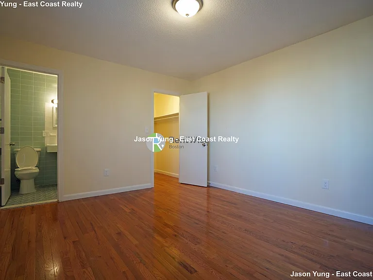 2018 Commonwealth Ave #45 — Photo 9