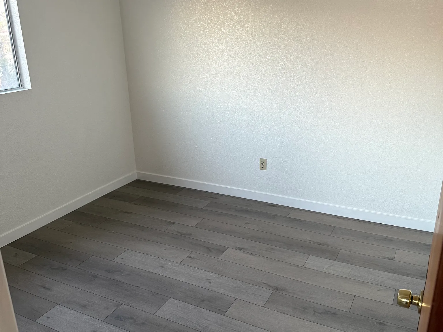 2 bed, 825 sqft, $2,300 — Photo 4