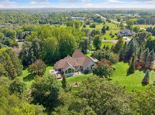 22420 Wagon Wheel Trl, Lakeville, MN 55044