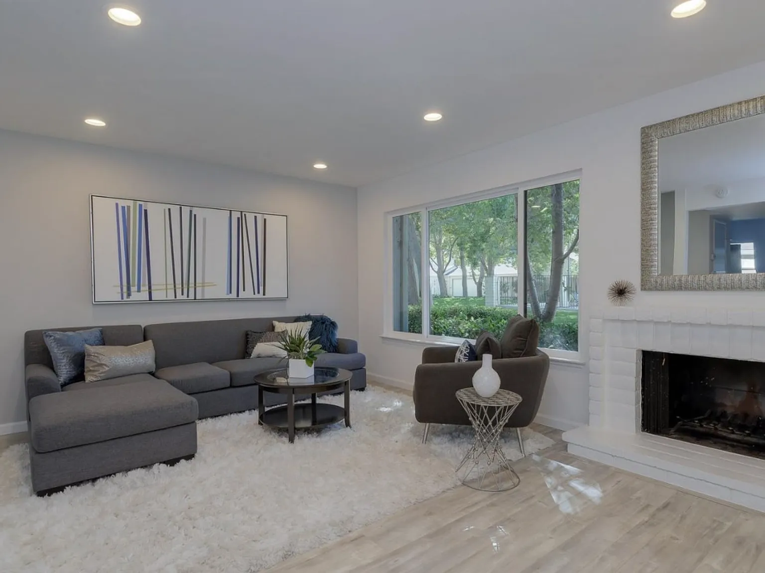 3 bed, 2.5 bath, 1203 sqft, $6,200 — Photo 1