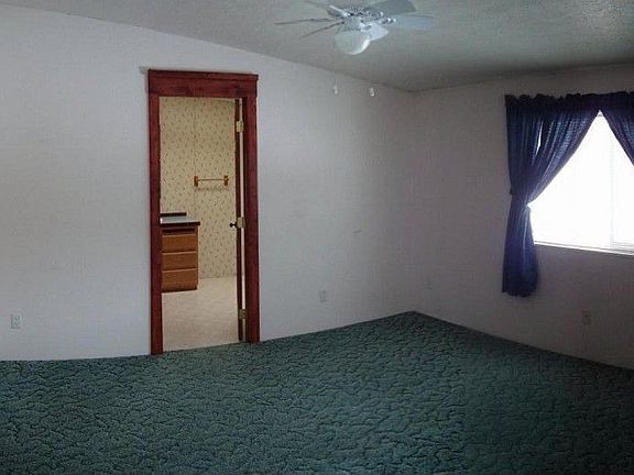 2nd image of 9456 N Cottonwood Dr