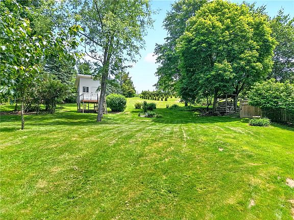 4th image of 105 Northbrook Dr