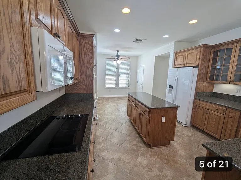 884 Wagon Wheel Ln — Photo 9