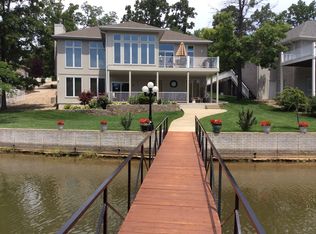 1308 Arrowridge Dr, Roach, MO 65787