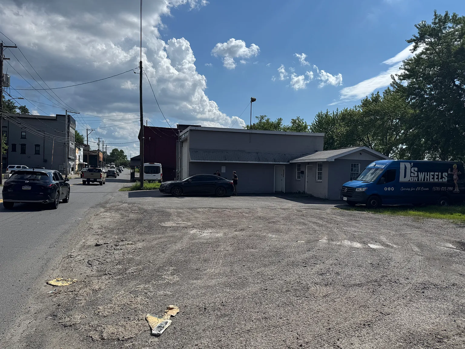 Studio, 3200 sqft, $1,800 — Photo 3