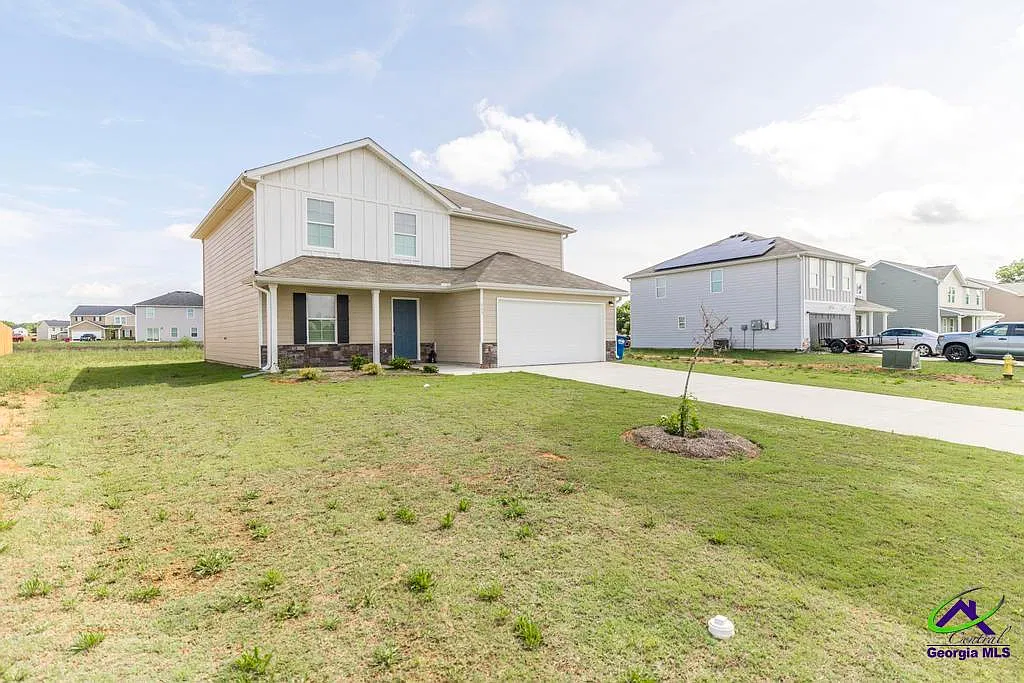 5 bed, 3.0 bath, 2288 sqft, $2,750 — Photo 4