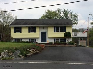 1332 Grandview Rd, Altoona, PA 16601