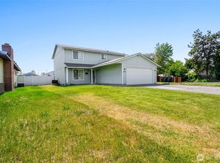 804 S Sycamore Ln, Moses Lake, WA 98837