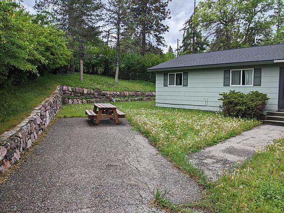 2nd image of 2701 S Hills Dr