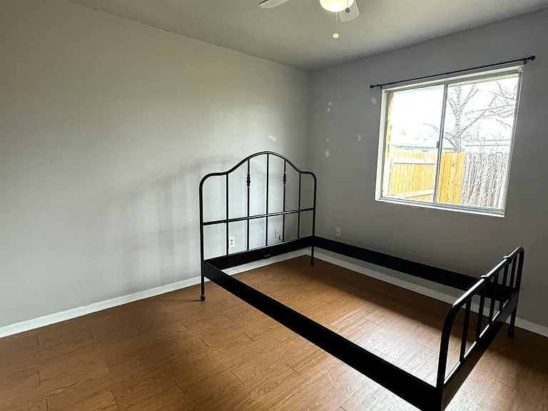 2118 Gaston Place Dr — Photo 12