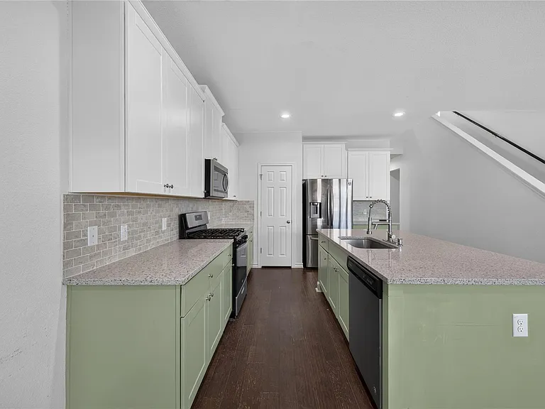 7634 Leonardo Dr — Photo 5