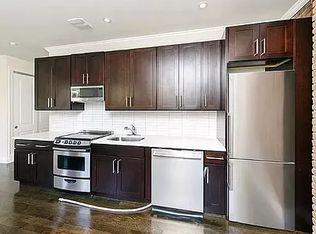 1379 Lexington Ave APT 2B, New York, NY 10128