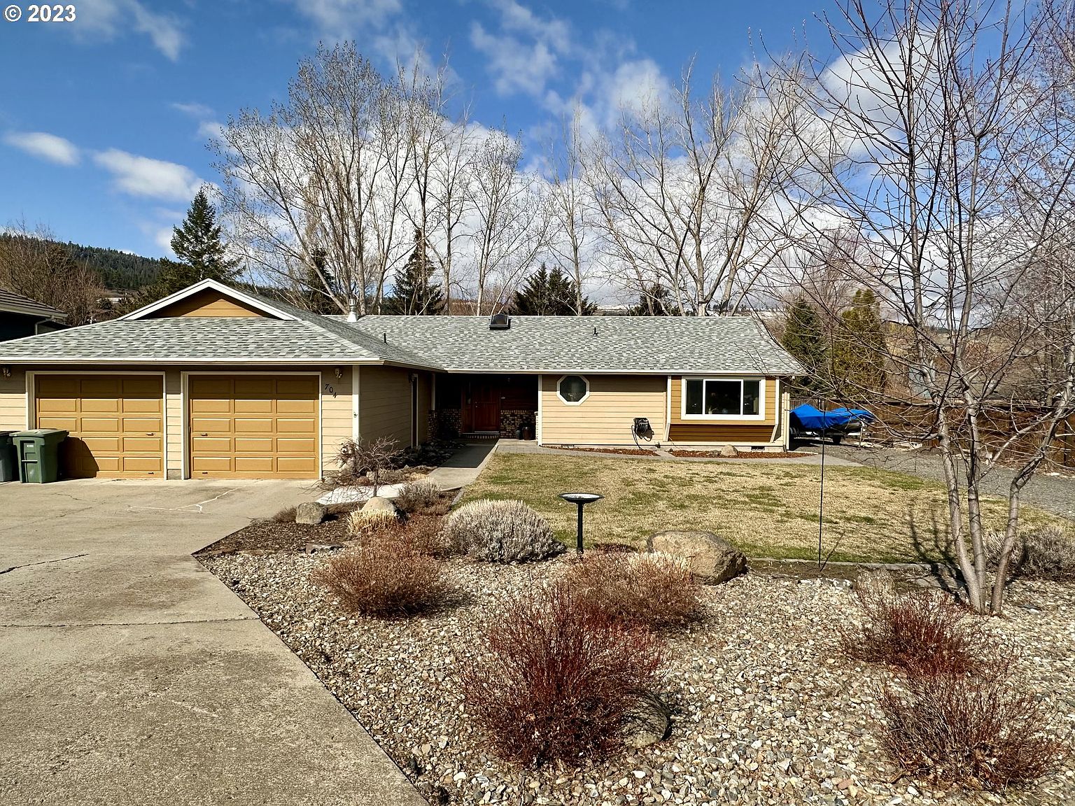 704 Hillcrest Dr, La Grande, OR 97850 Zillow