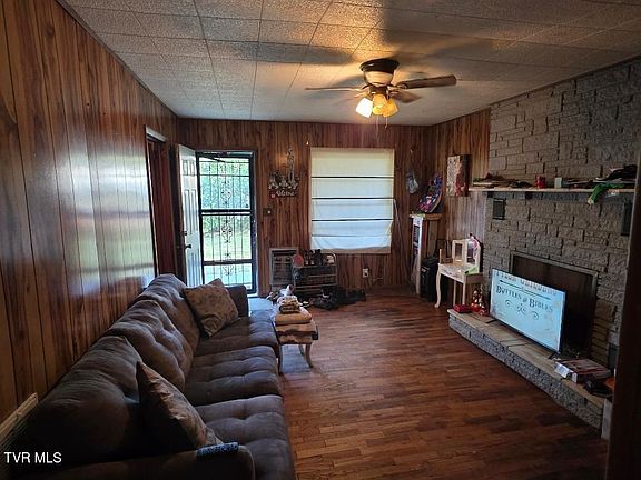 2nd image of 1435 Piedmont Rd