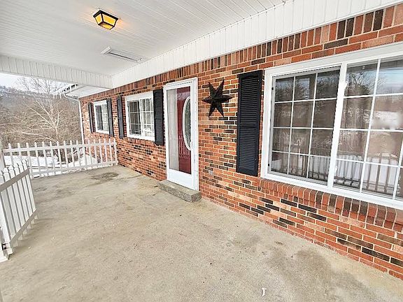 2nd image of 390 Churchhouse Hl