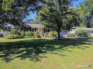 96 Whitlock Ave, Plantsville, CT 06479