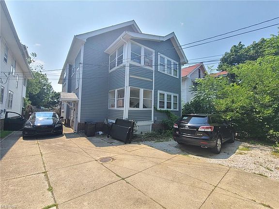 3rd image of 2797 Avondale Ave