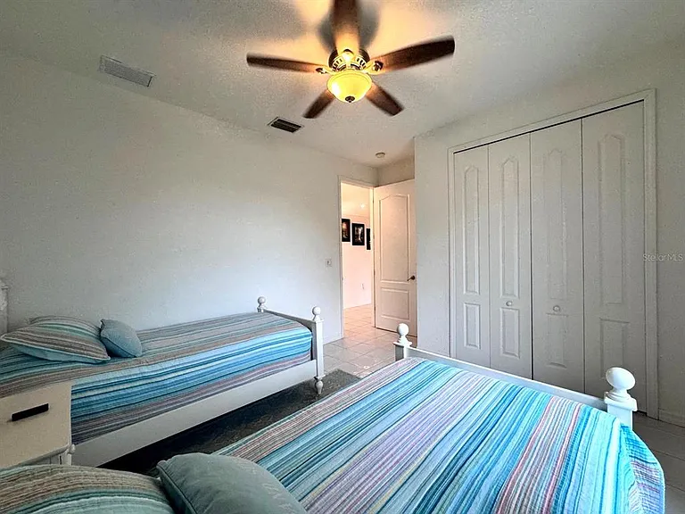 219 Venetia Ave — Photo 25