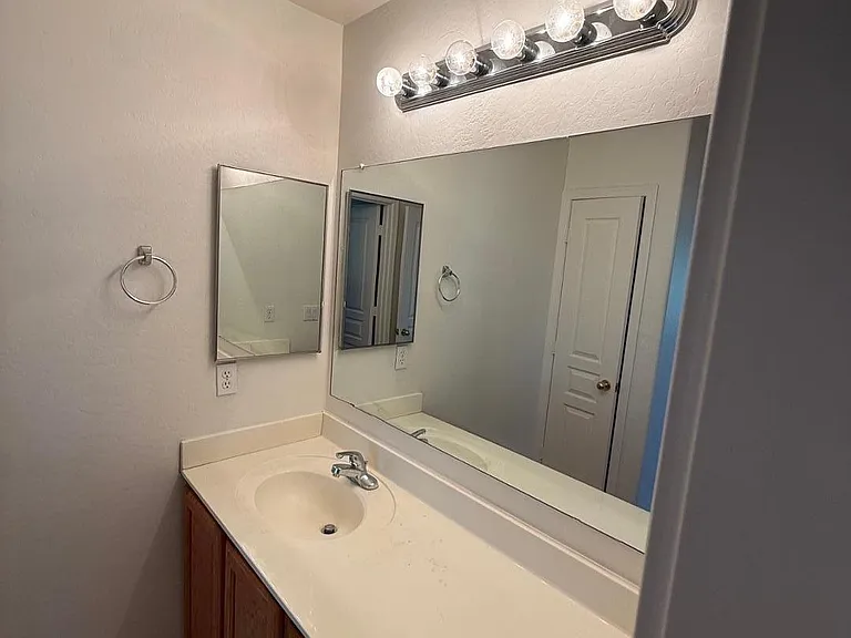 4319 W Darrel Rd — Photo 14