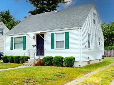 73 Allen Ave, Cranston, RI, 02910