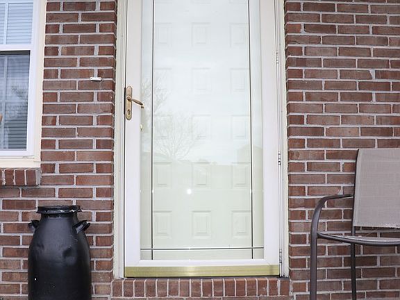 2nd image of 219 Ashley Dr