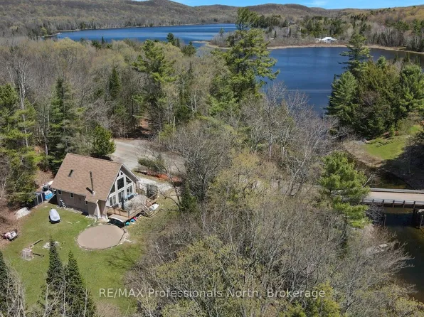 1029 Cranberry Lake Rd, Dysart Et Al, ON K0M 1S0